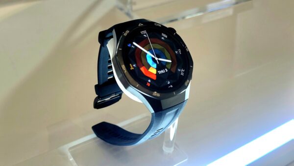 HUAWEI WATCH GT 5 Series ra mắt tại Việt Nam, giá từ 4.99 triệu đồng kèm ưu đãi và quà tặng hấp dẫn