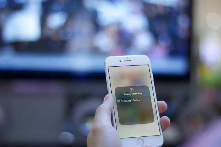 Hướng dẫn chiếu màn hình iPhone lên TV không cần Apple TV