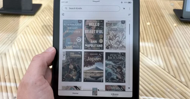 Amazon ra mắt Kindle Colorsoft: máy đọc sách màn hình màu