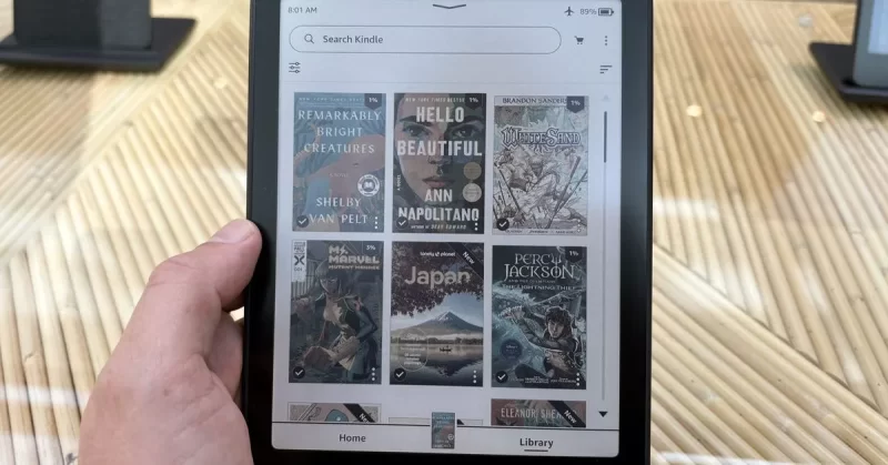 Amazon ra mắt Kindle Colorsoft: máy đọc sách màn hình màu