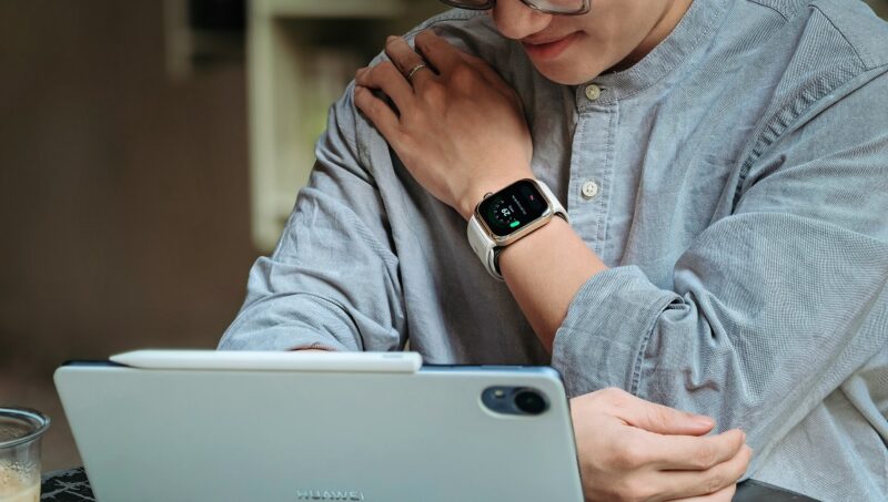 Thiết bị chăm sóc sức khoẻ toàn diện: HUAWEI WATCH D2 tiên phong với công nghệ đo huyết áp động 24/7