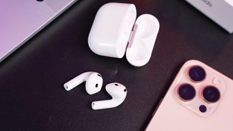 Apple AirPods 4 chính thức được mở bán và trả hàng tại Việt Nam