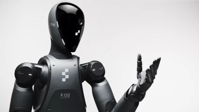 OpenAI tuyển Caitlin Kalinowski dẫn dắt đội ngũ Robotics