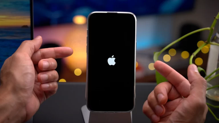 iPhone 14 khắc phục vấn đề bảo mật với tính năng reboot tự động