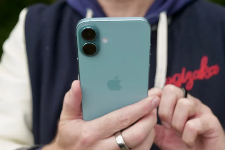 Tính năng iOS 18 mới mới ngăn truy cập dữ liệu trái phép