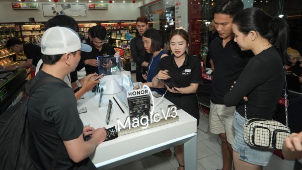 FPT Shop mở bán độc quyền HONOR Magic V3 cùng nhiều ưu đãi thiết thực dành cho khách hàng
