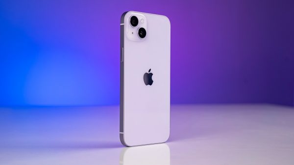 4 chiếc iPhone Pro Max cũ giá hời dịp cuối năm, 15 Pro Max ‘cháy hàng’