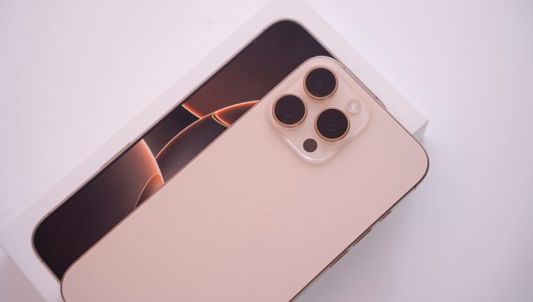 Di Động Việt sale chốt 2024, iPhone, Samsung giảm sốc, phụ kiện chỉ từ 59k