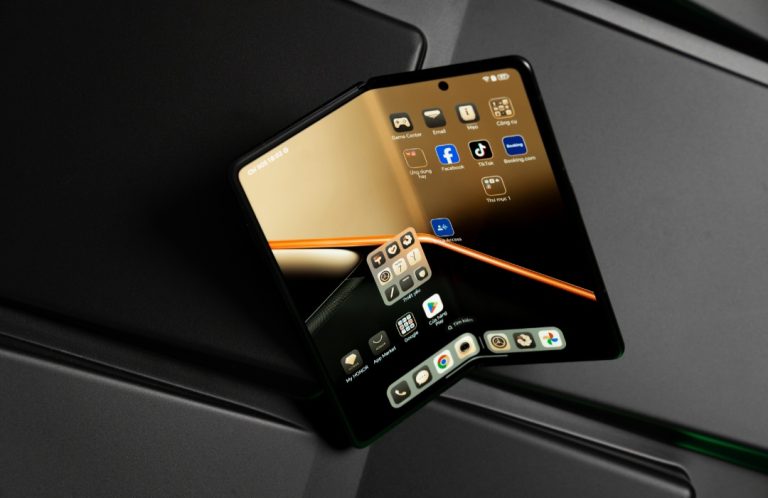 HONOR chính thức ra mắt điện thoại gập siêu mỏng HONOR Magic V3