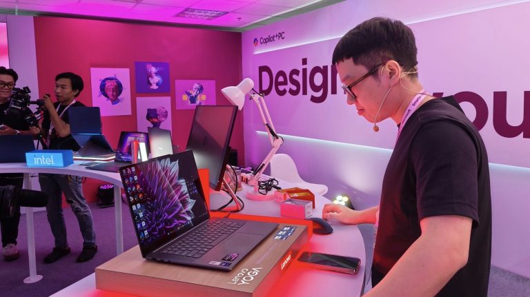 Lenovo Việt Nam ra mắt dải laptop AI thế hệ mới