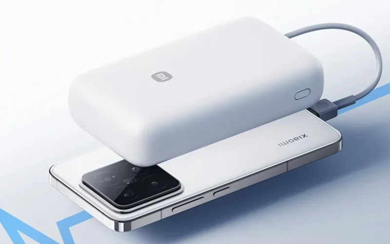 Xiaomi ra mắt pin dự phòng 20000mAh với dây cáp tích hợp