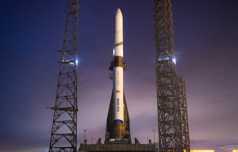 Blue Origin sắp thực hiện chuyến bay ra mắt tên lửa New Glenn lần đầu tiên