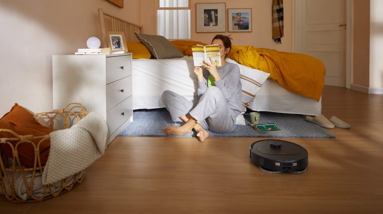Roborock trình làng bộ đôi robot hút bụi mới: Roborock Qrevo 5AE và Roborock Qrevo Edge 5V1