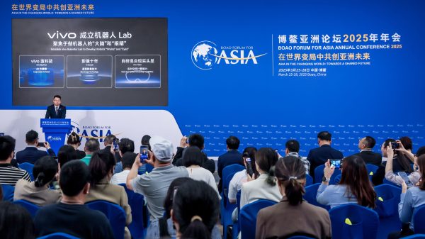 vivo thành lập Phòng thí nghiệm Robotics và ra mắt kính thực tế hỗn hợp tại Diễn đàn châu Á Bác Ngao 2025