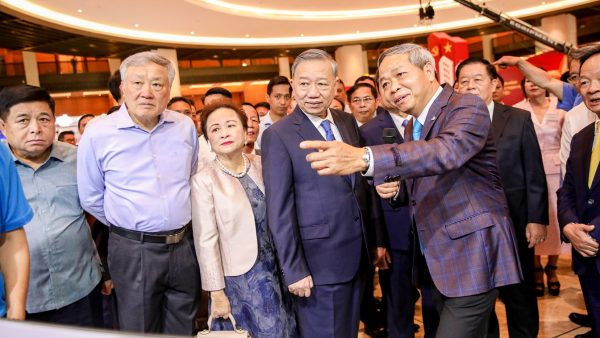 Từ tầm nhìn toàn cầu đến sứ mệnh quốc gia trong chuyển đổi số và chuyển đổi AI