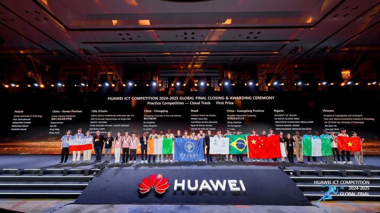 Sinh viên Việt Nam phá kỷ lục thành tích tại vòng chung kết toàn cầu cuộc thi Huawei ICT Competition 2024 – 2025