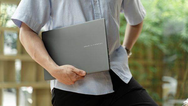 ASUS ra mắt Vivobook S14/S16 mỏng nhẹ, chip Intel Core H-series, thời lượng pin 20 giờ