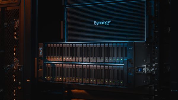 Synology giới thiệu hai giải pháp PAS7700 và C2 Surveillance