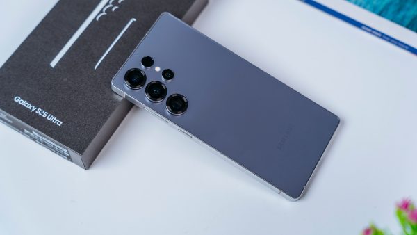 Loạt thiết bị công nghệ giảm sốc dịp 5/5: iPhone 16 Pro Max giảm mạnh, phụ kiện từ 55 nghìn đồng, mua đồng hồ tặng loa