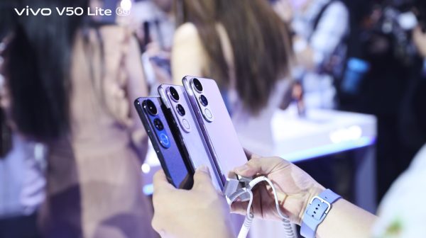 vivo V50 Lite mang đến trải nghiệm đặc biệt trong sự kiện "Super show - Siêu chiến pin"