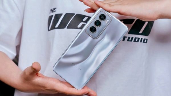 Hai ngày deal sốc tại Di Động Việt, săn máy cũ bao hời