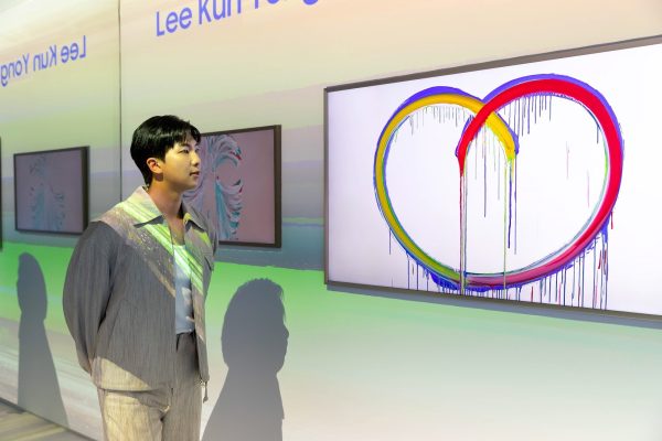 RM (BTS) trở thành Đại sứ Toàn cầu của Samsung Art TV