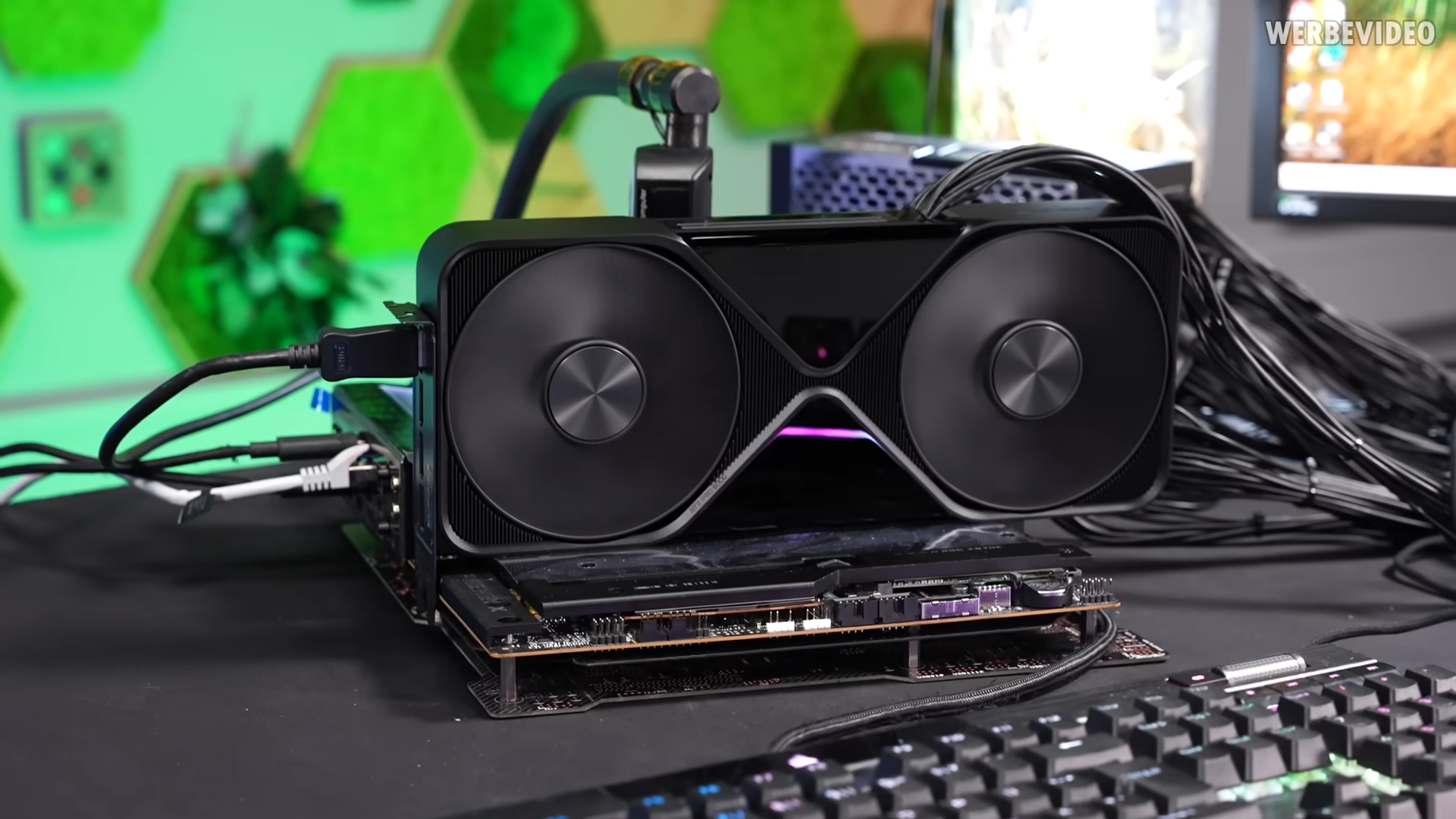 Screw your RTX 5090 – This $10,000 Card Is the New Gaming King 5-26 screenshot