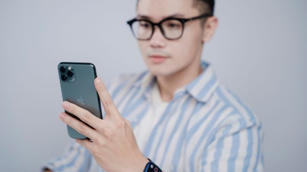 Máy cũ Apple “cháy hàng” giữa năm, iPhone cũ giá chỉ từ 3,39 triệu đồng