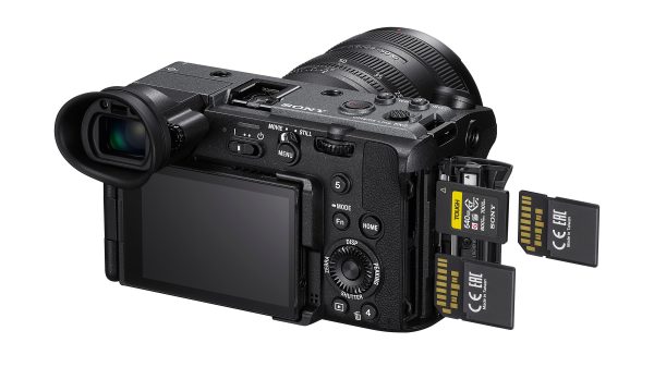 Sony FX2: Máy quay nhỏ gọn, công nghệ tiên tiến