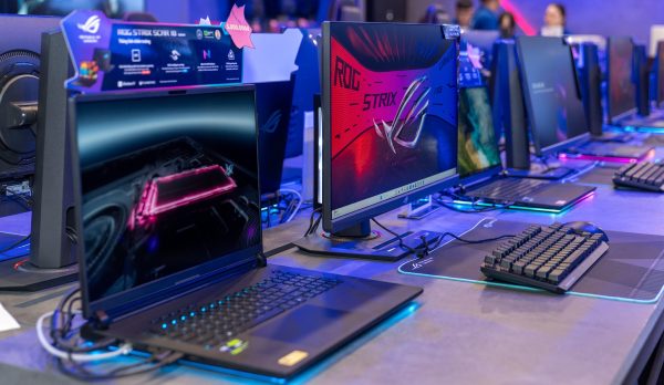 ROG Exclusive Store đầu tiên tại Việt Nam chính thức khai trương: Không gian trải nghiệm gaming toàn diện, chuẩn quốc tế