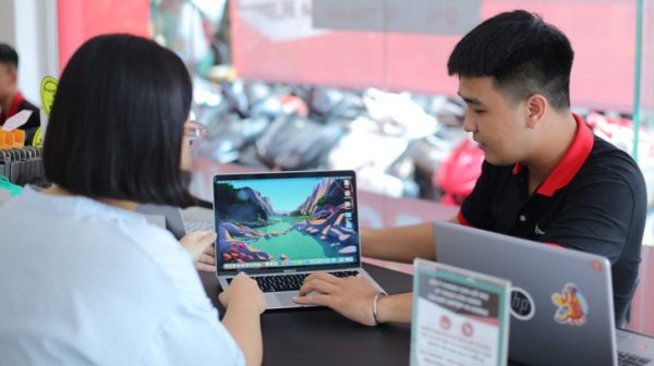 Tân sinh viên nhận ưu đãi độc quyền tại FPT Shop – Giảm đến 8.000.000 đồng khi mua laptop