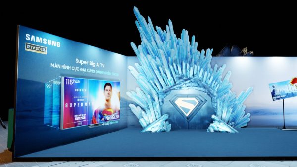 Khuấy động không khí ra mắt siêu phẩm Superman cùng Samsung AI TV cực đại