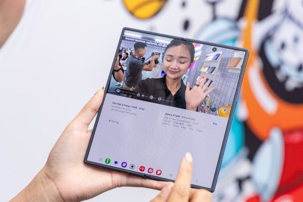 Samsung Galaxy Z Fold7 ra mắt: Mỏng nhẹ, màn hình lớn, hiệu năng mạnh, trải nghiệm AI đỉnh cao