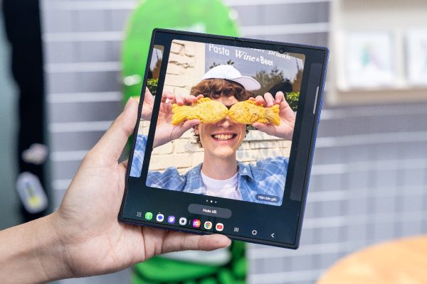 Samsung Galaxy Z Fold7 ra mắt: Mỏng nhẹ, màn hình lớn, hiệu năng mạnh, trải nghiệm AI đỉnh cao