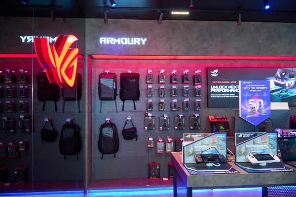 Khai trương ASUS Exclusive Store đầu tiên tại TP.HCM, nhiều ưu đãi hấp dẫn