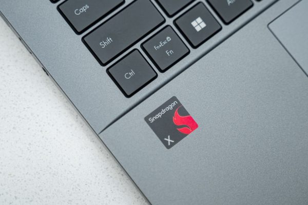 ASUS hoàn thiện dải sản phẩm Vivobook S14 với đầy đủ phiên bản Intel, AMD và Snapdragon