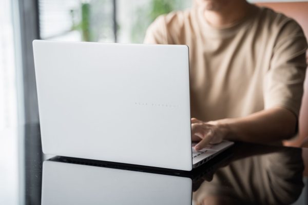 ASUS hoàn thiện dải sản phẩm Vivobook S14 với đầy đủ phiên bản Intel, AMD và Snapdragon