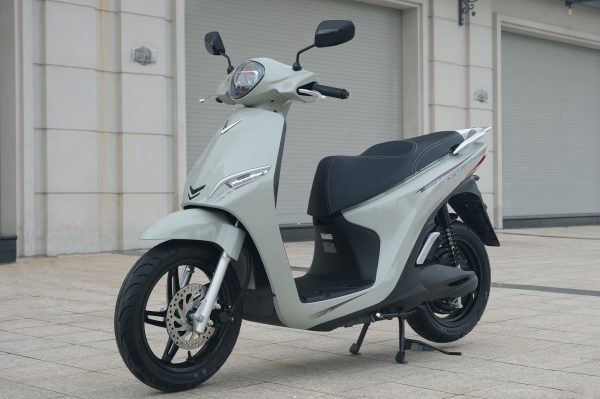 VinFast ra mắt 3 mẫu xe máy điện 2 pin
