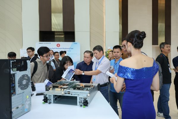 ASUS ra mắt Expert Series: Giải pháp máy tính bền bỉ cho doanh nghiệp Việt trong kỷ nguyên AI
