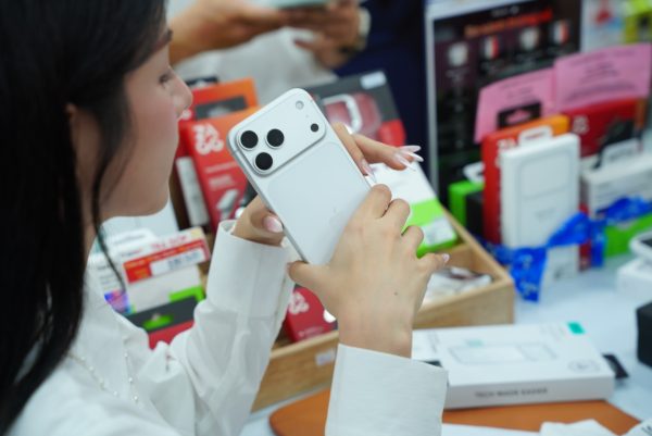iPhone 17 Pro Max chiếm đa số lựa chọn trong ngày mở bán