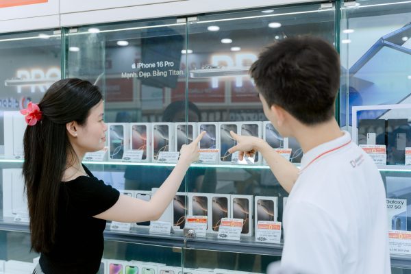 iPhone mới chính thức ra mắt toàn cầu, Di Động Việt sẵn sàng hệ thống đăng ký quan tâm sớm