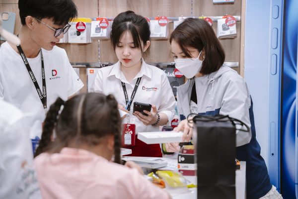 iPhone mới chính thức ra mắt toàn cầu, Di Động Việt sẵn sàng hệ thống đăng ký quan tâm sớm