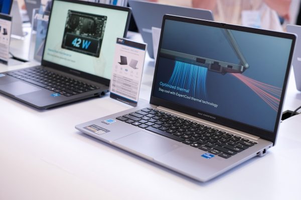 ASUS ra mắt Expert Series: Giải pháp máy tính bền bỉ cho doanh nghiệp Việt trong kỷ nguyên AI