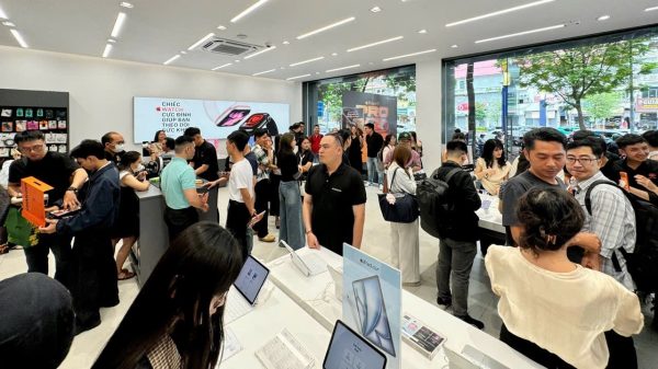 iPhone 17 và iPhone Air chính thức lên kệ tại FPT Shop và F.Studio by FPT với ưu đãi đến 8 triệu đồng