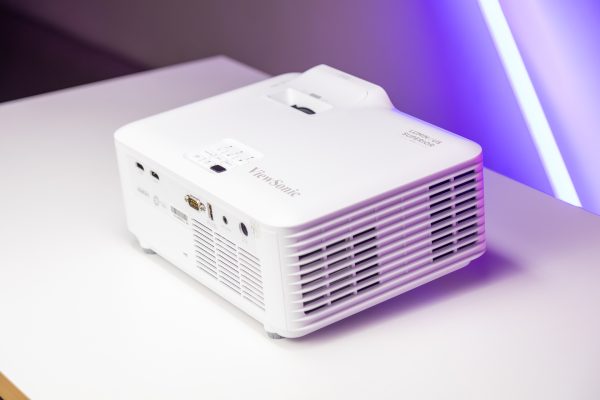 ViewSonic ra mắt dòng máy chiếu Laser LSD400 series tại Việt Nam