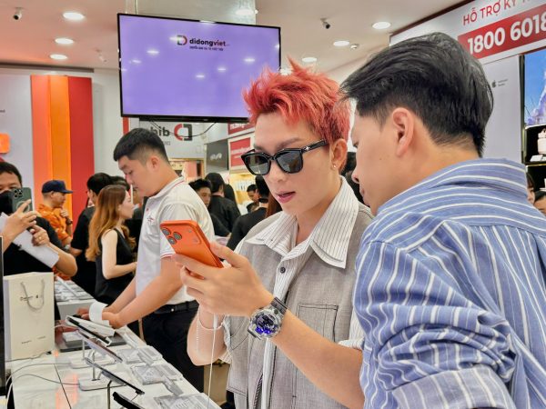 iPhone 17 Pro Max chiếm đa số lựa chọn trong ngày mở bán