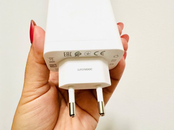 Đánh giá nhanh realme 15 5G: Smartphone tầm trung pin 7000mAh, sạc 80W, camera AI, màn hình siêu sáng