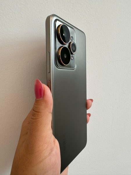 Đánh giá nhanh realme 15 5G: Smartphone tầm trung pin 7000mAh, sạc 80W, camera AI, màn hình siêu sáng