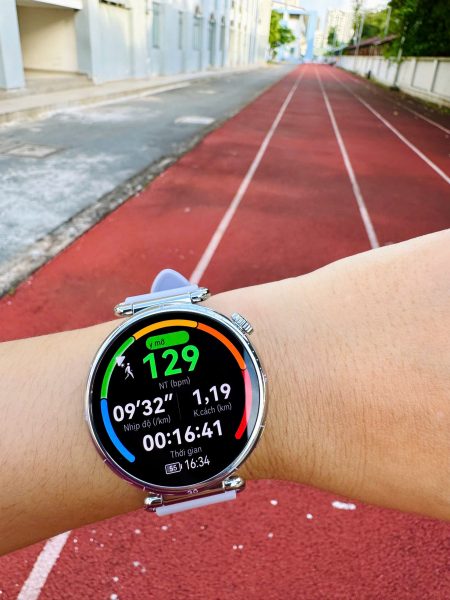Đánh giá HUAWEI WATCH GT 6: Thiết kế cao cấp, pin siêu bền, tính năng sức khỏe - thể thao vượt trội