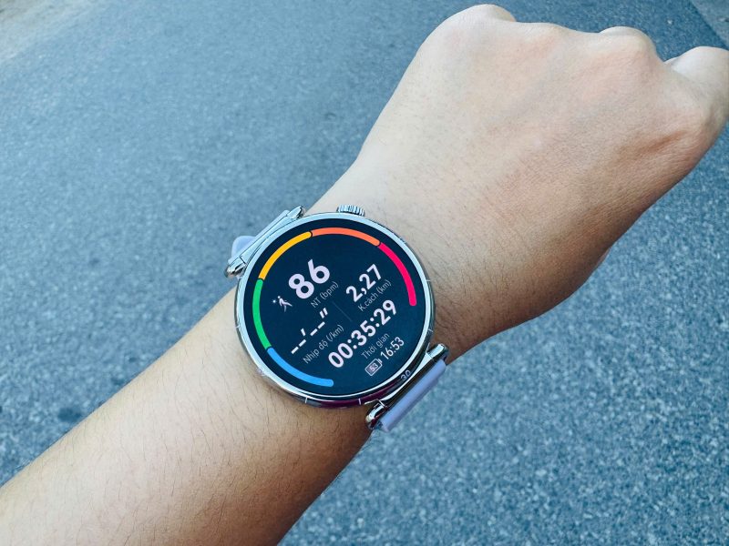 Đánh giá HUAWEI WATCH GT 6: Thiết kế cao cấp, pin siêu bền, tính năng sức khỏe – thể thao vượt trội